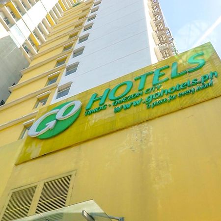 Go Hotels Timog Кесон-Сити Экстерьер фото